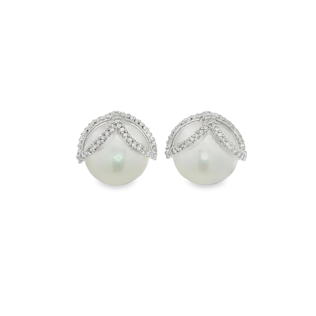 18CT White Gold & Cultured Pearls
