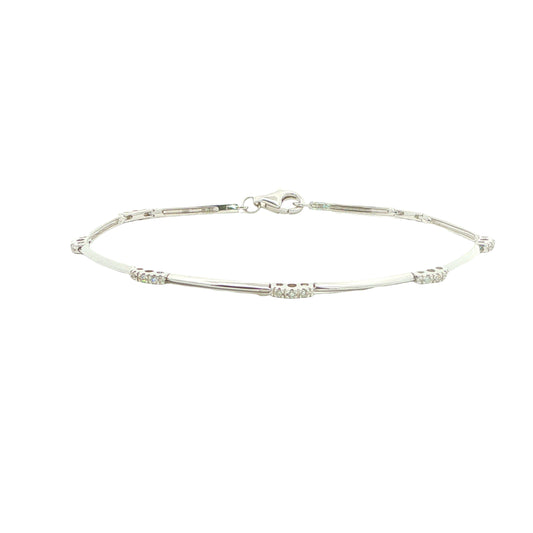 18CT White Gold Stiff Link